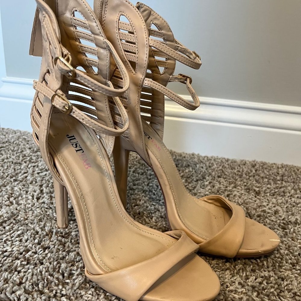 Women's Embellished Heel Pump